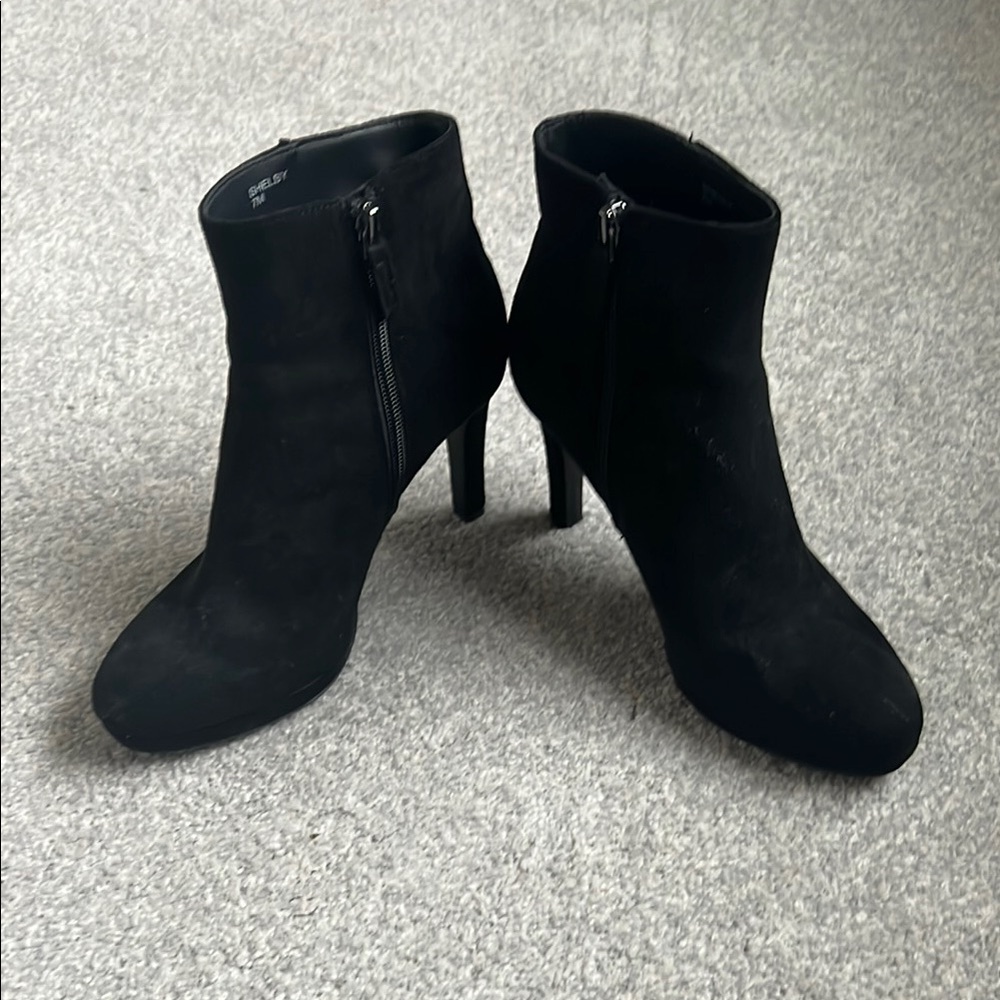 Isaac Mizrahi Black Ankle Boots, 7M